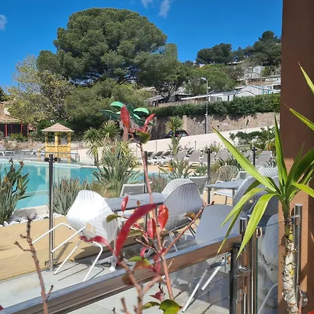 Au Petit Paradis Kemping