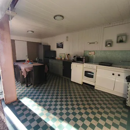 Au Petit Paradis